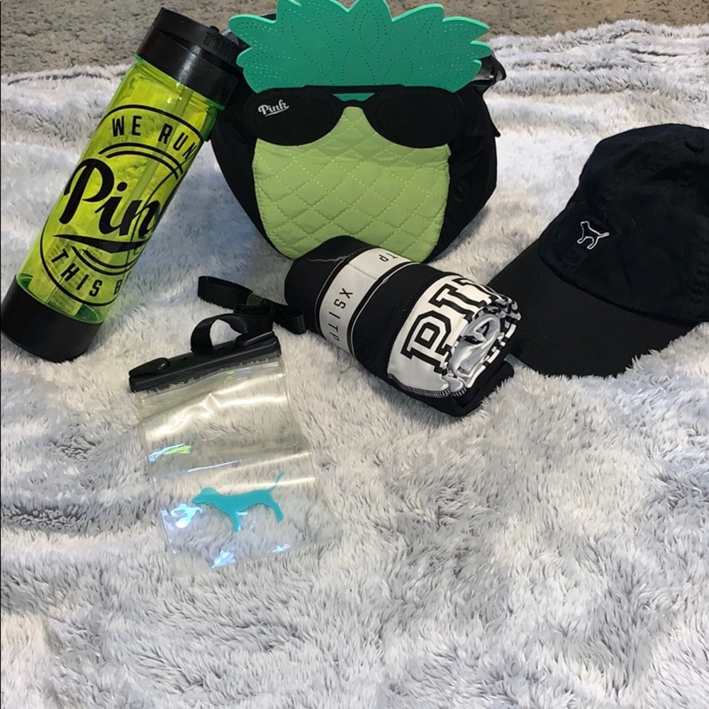 VS:leggings, hat, phone case, bottle, lunch box
